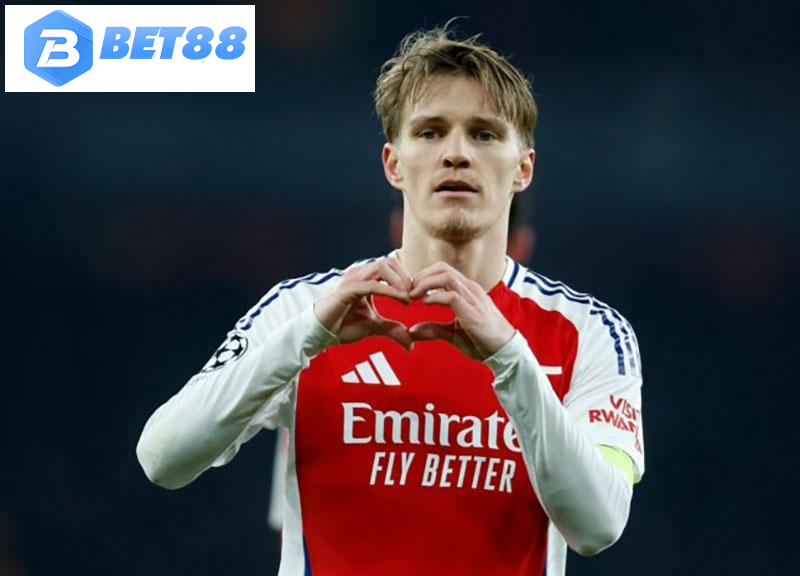 HLV Arteta đặc biệt khen ngợi Odegaard. Ảnh: Getty